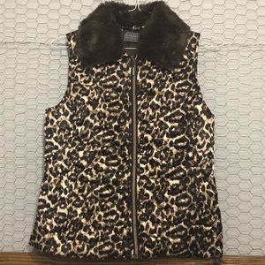 Leopard Print Sleeveless Puffer Vest